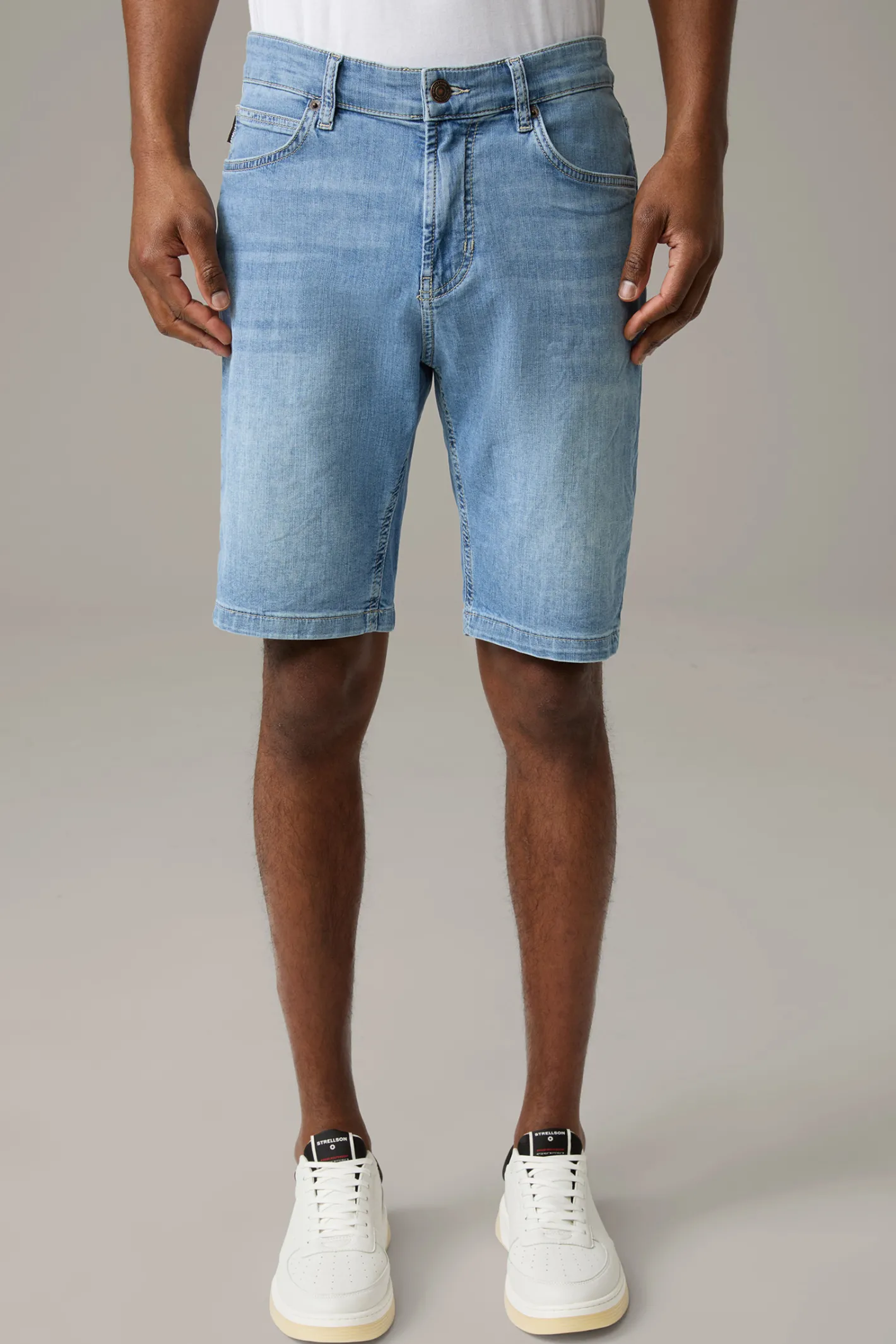 Strellson Flex Cross Jeans-Shorts Roby, hellblau