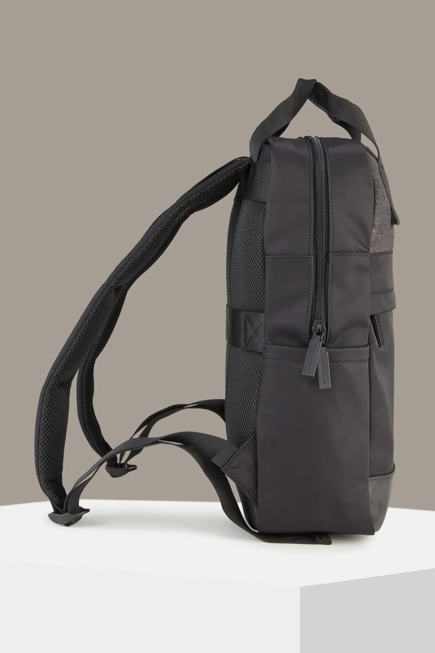 Strellson Rucksack Brick Lane Josh, schwarz